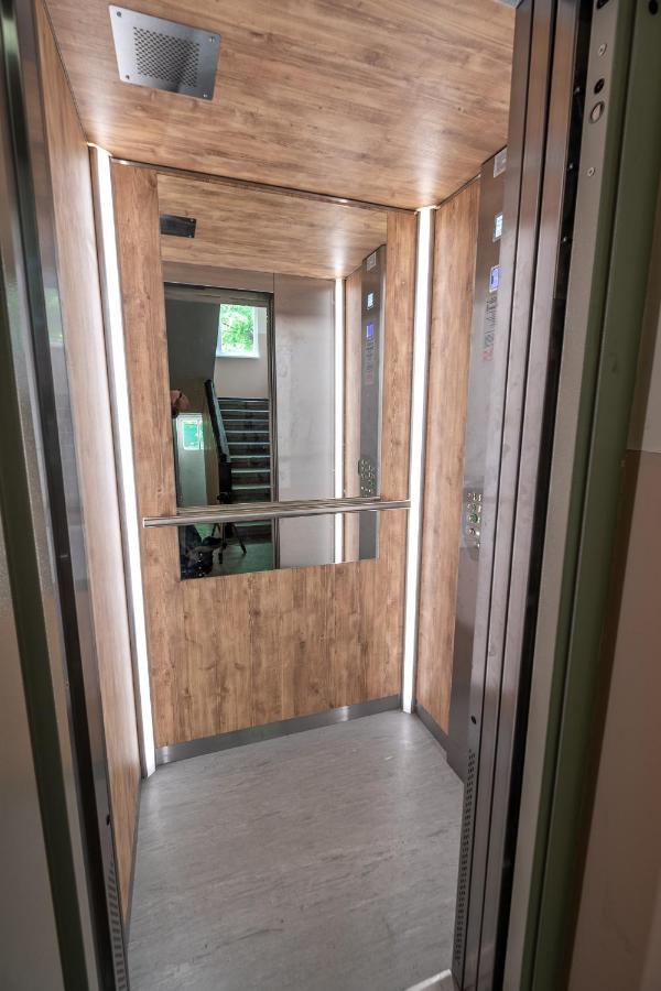 Vitoshka's Gemstone Apartment *